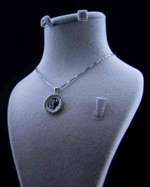 گردنبند تک نقره طرح پروانه برند بولگاری A06