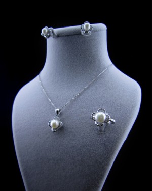 نیم ست نقره مروارید همراه با انگشتر N05