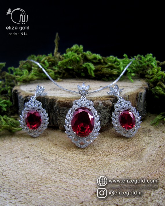 نیم ست نقره جواهری نگین سرخ طرح یاقوت سرخ