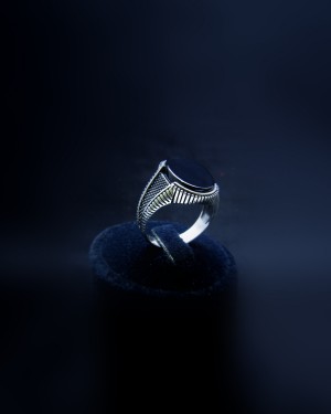 انگشتر نقره مردانه با نگین عقیق مشکی M02